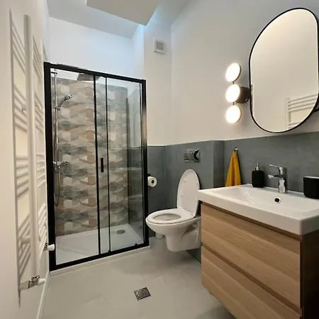 Stylish Newly Renovated Apt Feels Like Second Home Bucarest Extérieur photo