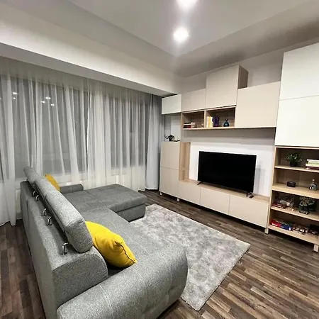 Stylish Newly Renovated Apt Feels Like Second Home Bucarest Extérieur photo