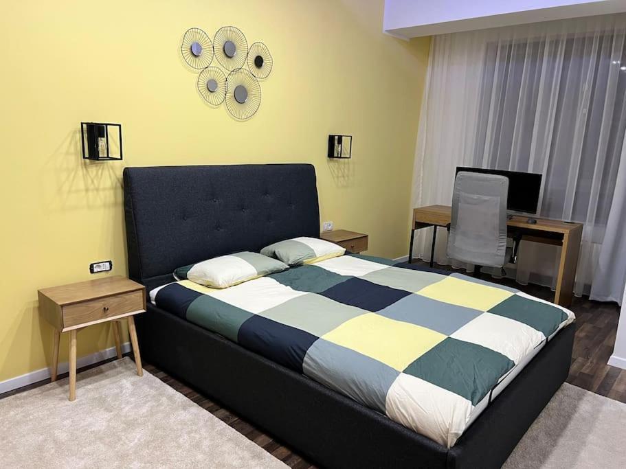 Stylish Newly Renovated Feels Like Second Bucharest